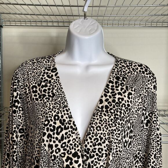 Michael Michael Kors Women's Leopard Print V‎ Neck Blouse Size 1X Flowy Safari - Picture 6 of 11